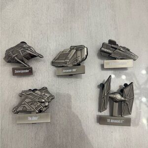 NWOT Disney Star Wars Ship Vehicle of the Month LE Stand Pins Set of 5